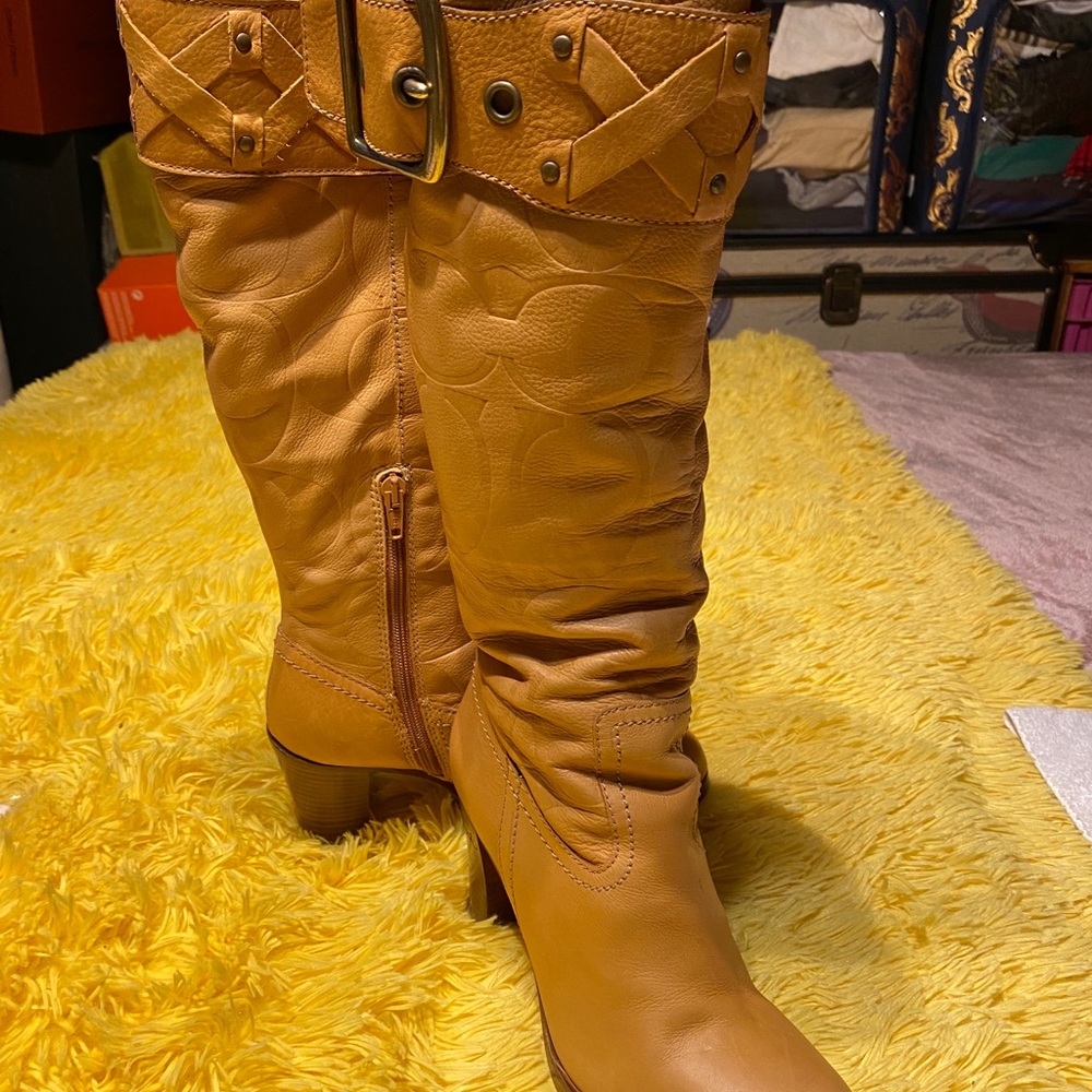 Boots Coach